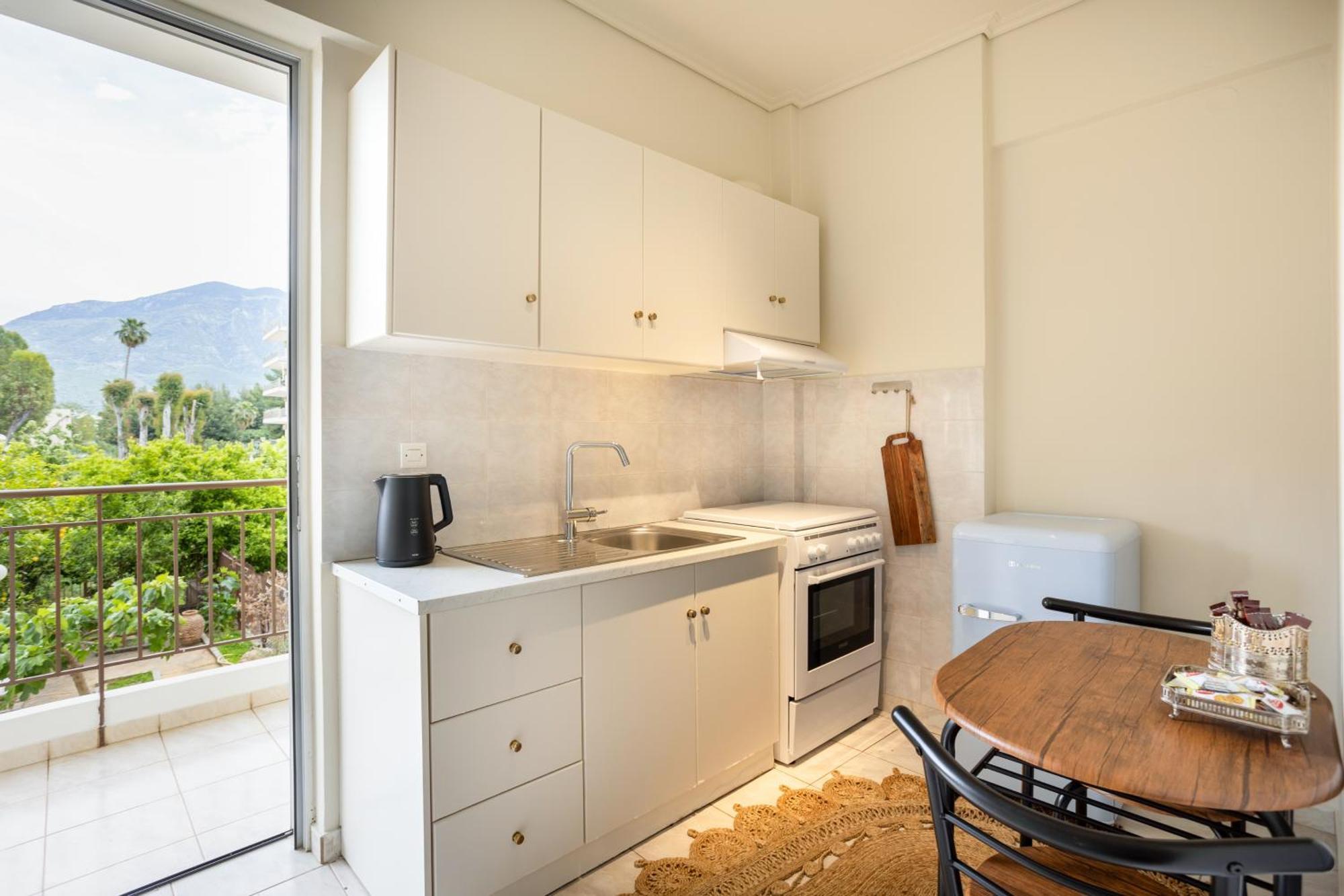 Villy'S Comfort Zone Apartments 卡拉马塔 外观 照片